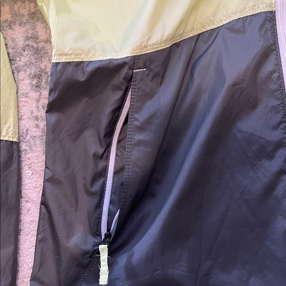 Columbia Windbreaker, color block yellow and gray, Large - Picture 3 of 4